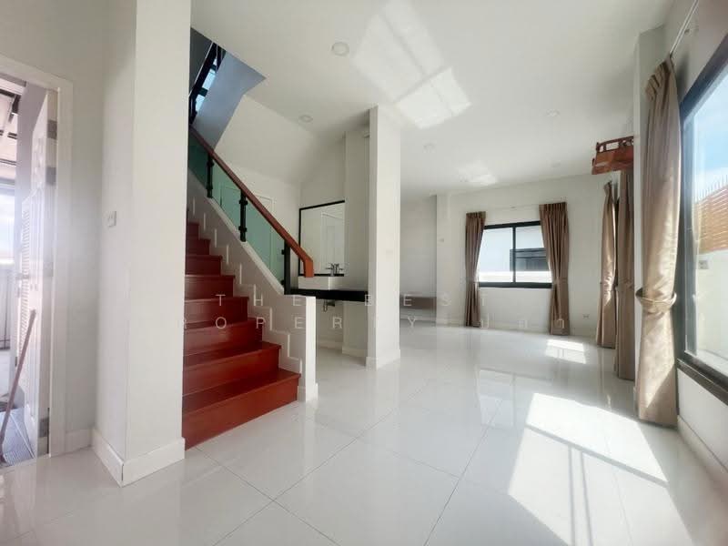 ธรรมชาติ คลอง 8, Pathum Thani, Lam Phak Kut, Thanyaburi, Pathum Thani, 3 Bedrooms, 150 sqm, Semi-Detached House (Twin House) For Sale, by The Best Property ปลา, 500564626 - DDproperty.com