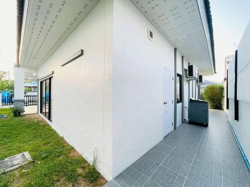 undefined, Chon Buri (Pattaya), Nong Pru, Bang Lamung (Pattaya), Chon Buri (Pattaya), 3 Bedrooms, 336 sqm, Single Detached House For Sale, by Thitiporn Pawikham, 500564628 - DDproperty.com