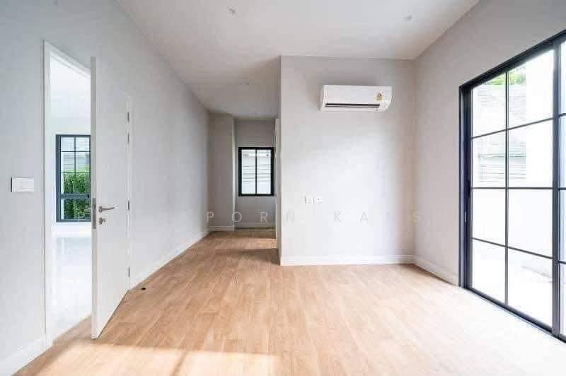Narasiri Krungthep Kreetha, Bangkok, 69 Soi Pracha Ruamjai, Hua Mak, Bang Kapi, Bangkok, 5 Bedrooms, 687 sqm, Single Detached House For Sale, by Patraporn Kansri, 500564638 - DDproperty.com
