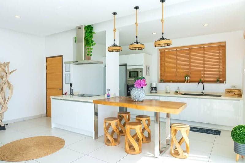 5-BR House, Surat Thani, Maret, Ko Samui, Surat Thani, 5 Bedrooms, 492 sqm, Single Detached House For Sale, by Thanyalag Chanchodtanakul, 500564649 - DDproperty.com