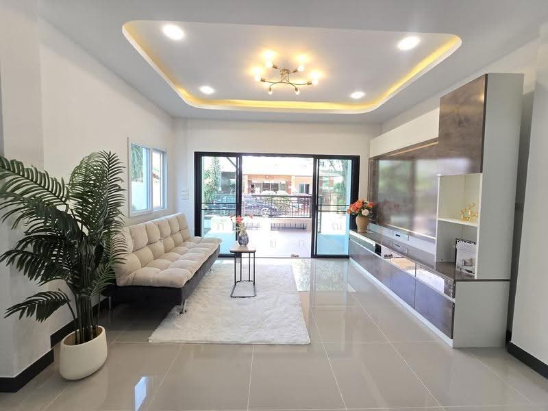 หมู่บ้าน บุรีรมย์ เลียบคลองสอง23 คลองสามวา, Bangkok, เลียบคลองสอง23, Sam Wa Tawan Tok, Khlong Sam Wa, Bangkok, 4 Bedrooms, 120 sqm, Semi-Detached House (Twin House) For Sale, by นภัสศรณ์ วงศ์สินไทยกร (นันท์), 500564659 - DDproperty.com
