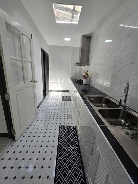 หมู่บ้าน บุรีรมย์ เลียบคลองสอง23 คลองสามวา, Bangkok, เลียบคลองสอง23, Sam Wa Tawan Tok, Khlong Sam Wa, Bangkok, 4 Bedrooms, 120 sqm, Semi-Detached House (Twin House) For Sale, by นภัสศรณ์ วงศ์สินไทยกร (นันท์), 500564659 - DDproperty.com