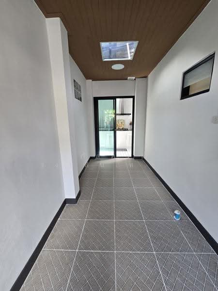 หมู่บ้าน บุรีรมย์ เลียบคลองสอง23 คลองสามวา, Bangkok, เลียบคลองสอง23, Sam Wa Tawan Tok, Khlong Sam Wa, Bangkok, 4 Bedrooms, 120 sqm, Semi-Detached House (Twin House) For Sale, by นภัสศรณ์ วงศ์สินไทยกร (นันท์), 500564659 - DDproperty.com