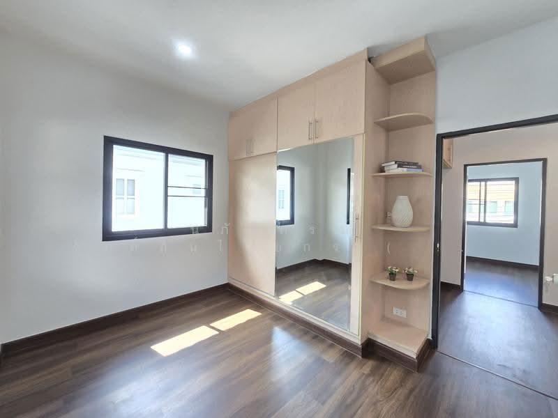 หมู่บ้าน บุรีรมย์ เลียบคลองสอง23 คลองสามวา, Bangkok, เลียบคลองสอง23, Sam Wa Tawan Tok, Khlong Sam Wa, Bangkok, 4 Bedrooms, 120 sqm, Semi-Detached House (Twin House) For Sale, by นภัสศรณ์ วงศ์สินไทยกร (นันท์), 500564659 - DDproperty.com