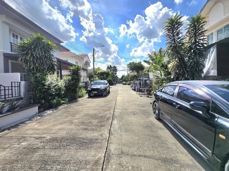 หมู่บ้าน บุรีรมย์ เลียบคลองสอง23 คลองสามวา, Bangkok, เลียบคลองสอง23, Sam Wa Tawan Tok, Khlong Sam Wa, Bangkok, 4 Bedrooms, 120 sqm, Semi-Detached House (Twin House) For Sale, by นภัสศรณ์ วงศ์สินไทยกร (นันท์), 500564659 - DDproperty.com