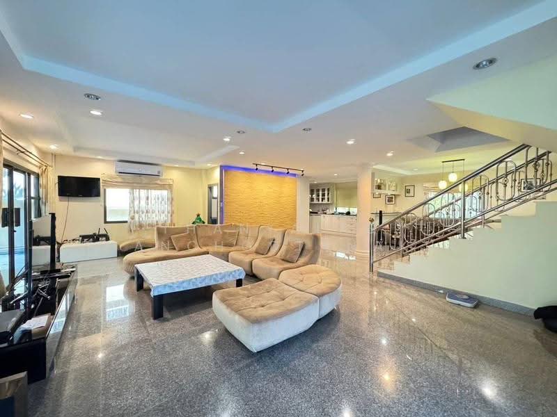 undefined, Chon Buri (Pattaya), Nong Pru, Bang Lamung (Pattaya), Chon Buri (Pattaya), 3 Bedrooms, 350 sqm, Single Detached House For Sale, by Thanyalag Chanchodtanakul, 500564660 - DDproperty.com