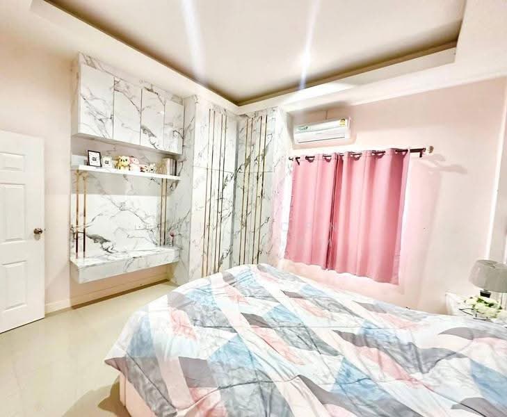 3-BR House, Chon Buri (Pattaya), Nong Pla Lai, Bang Lamung (Pattaya), Chon Buri (Pattaya), 3 Bedrooms, 160 sqm, Single Detached House For Sale, by Thitiporn Pawikham, 500564664 - DDproperty.com