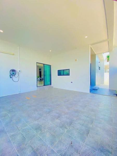 undefined, Chon Buri (Pattaya), Nong Pla Lai, Bang Lamung (Pattaya), Chon Buri (Pattaya), 4 Bedrooms, 220 sqm, Villa For Sale, by Thitiporn Pawikham, 500564724 - DDproperty.com