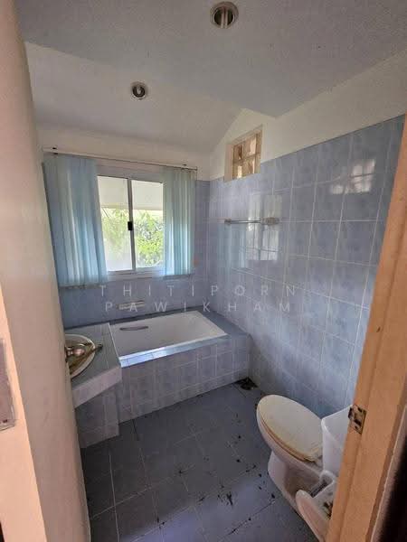 4-BR House, Surat Thani, Talat, Muang Surat Thani, Surat Thani, 4 Bedrooms, 382 sqm, Single Detached House For Sale, by Thitiporn Pawikham, 500564728 - DDproperty.com