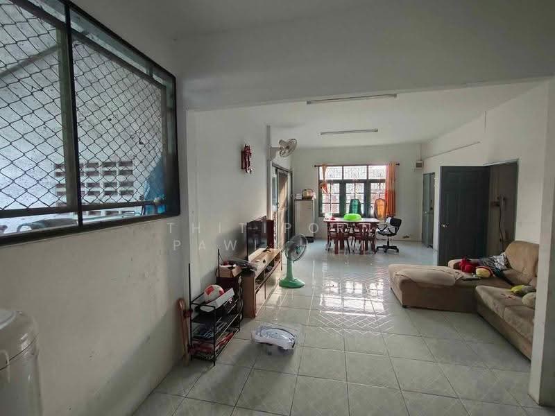 5-BR House, Chon Buri (Pattaya), Bueng, Si Racha, Chon Buri (Pattaya), 5 Bedrooms, 377 sqm, Single Detached House For Sale, by Thitiporn Pawikham, 500564733 - DDproperty.com
