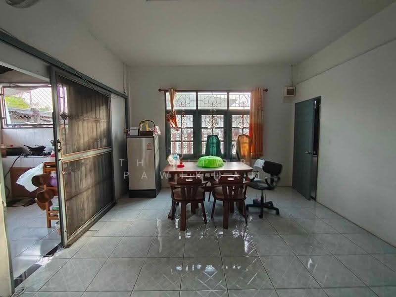 5-BR House, Chon Buri (Pattaya), Bueng, Si Racha, Chon Buri (Pattaya), 5 Bedrooms, 377 sqm, Single Detached House For Sale, by Thitiporn Pawikham, 500564733 - DDproperty.com