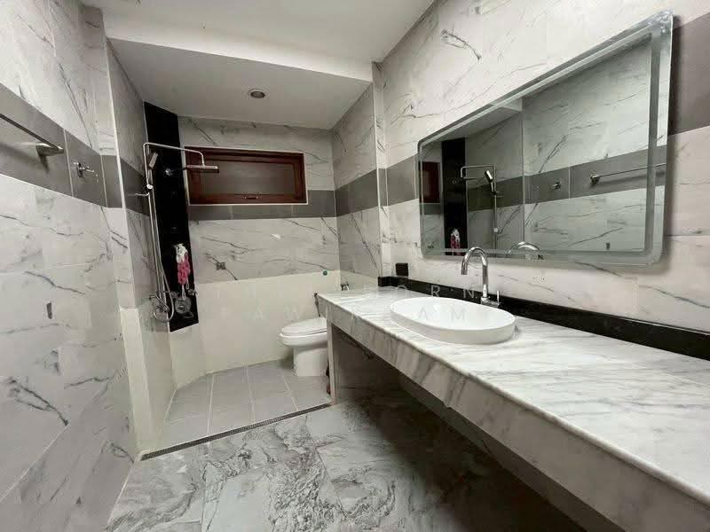 undefined, Chon Buri (Pattaya), Na Chom Thian, Sattahip, Chon Buri (Pattaya), 3 Bedrooms, 250 sqm, Single Detached House For Sale, by Thitiporn Pawikham, 500564751 - DDproperty.com