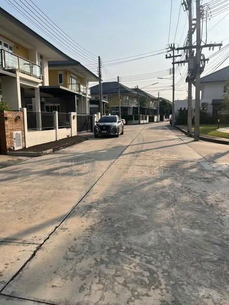 undefined, Chon Buri (Pattaya), Nong - Kham, Si Racha, Chon Buri (Pattaya), 3 Bedrooms, 200 sqm, Single Detached House For Sale, by Thitiporn Pawikham, 500564757 - DDproperty.com
