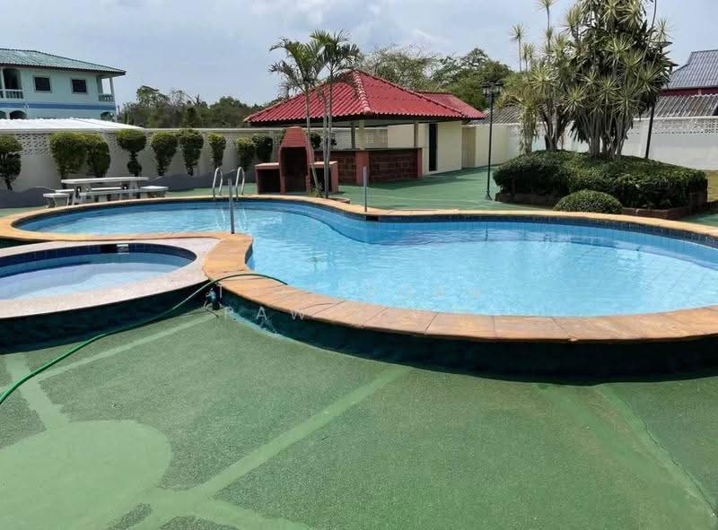 4-BR Villa, Chon Buri (Pattaya), Nong Pru, Bang Lamung (Pattaya), Chon Buri (Pattaya), 4 Bedrooms, 700 sqm, Villa For Sale, by Thitiporn Pawikham, 500564765 - DDproperty.com