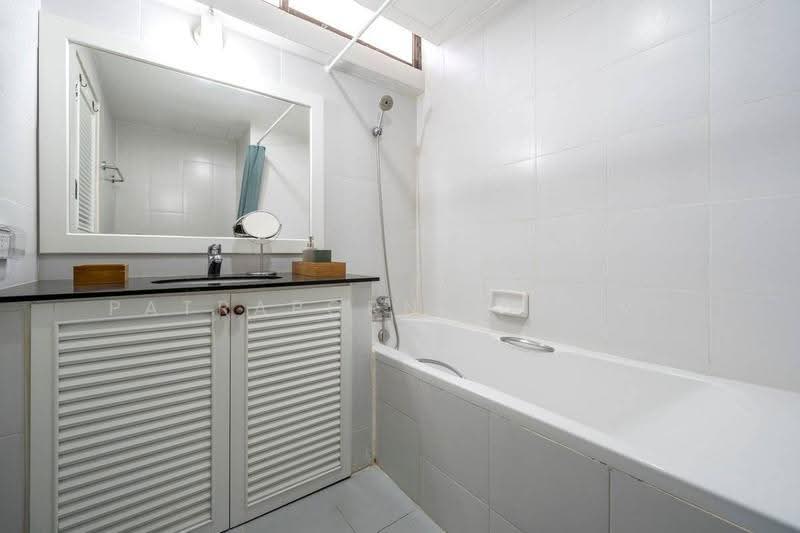 Supalai Place Sukhumvit 39, Bangkok, 175-179 Soi Sukhumvit 39 Sukhumvit Road, Khlong Tan Nua, Watthana, Bangkok, 2 Bedrooms, 138 sqm, Condo For Sale, by Patraporn Kansri, 500564768 - DDproperty.com