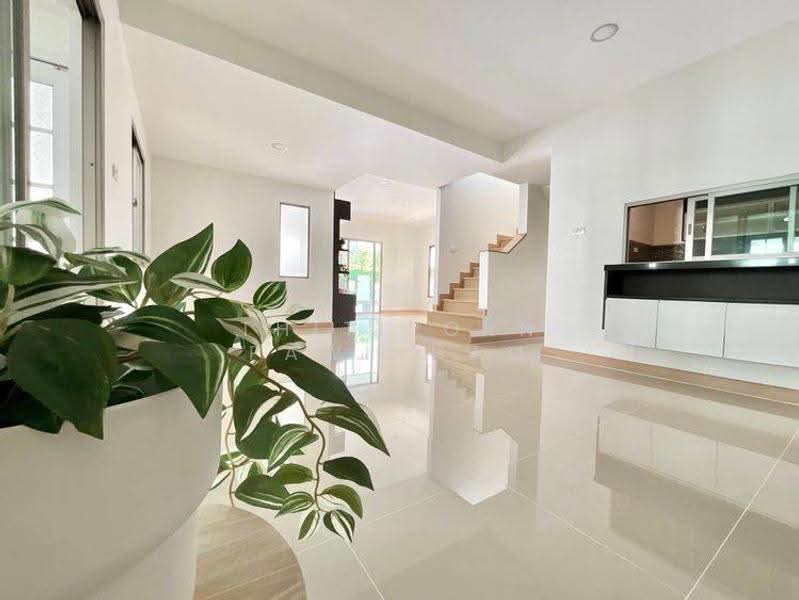 undefined, Chon Buri (Pattaya), Mhueng, Muang Chon Buri, Chon Buri (Pattaya), 4 Bedrooms, 250 sqm, Single Detached House For Sale, by Thitiporn Pawikham, 500564781 - DDproperty.com