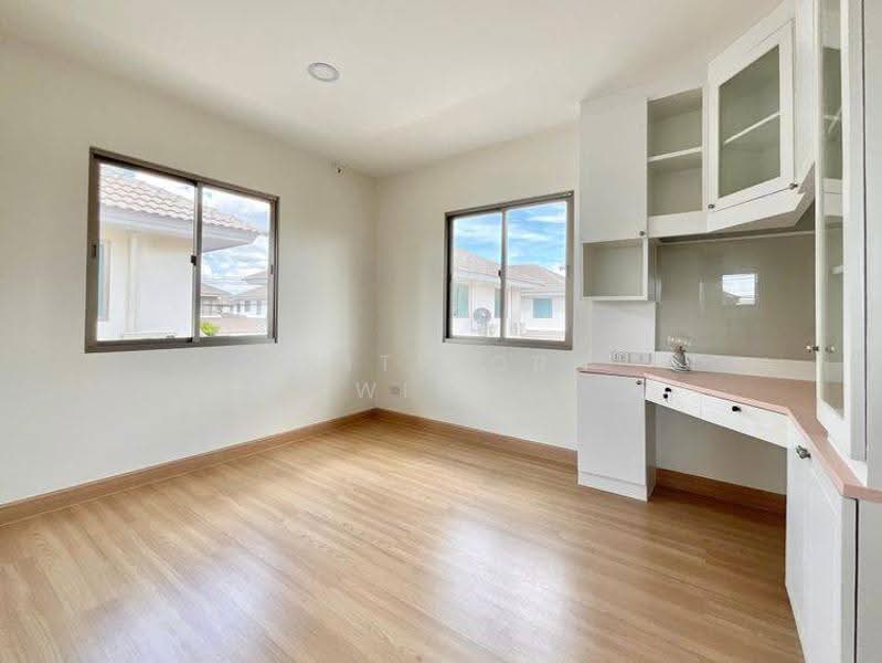 undefined, Chon Buri (Pattaya), Mhueng, Muang Chon Buri, Chon Buri (Pattaya), 4 Bedrooms, 250 sqm, Single Detached House For Sale, by Thitiporn Pawikham, 500564781 - DDproperty.com