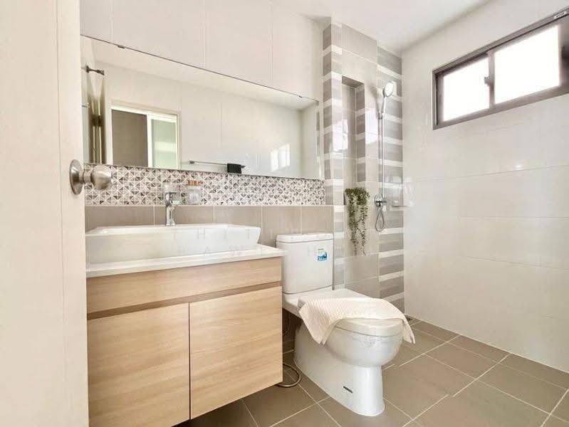 undefined, Chon Buri (Pattaya), Mhueng, Muang Chon Buri, Chon Buri (Pattaya), 4 Bedrooms, 250 sqm, Single Detached House For Sale, by Thitiporn Pawikham, 500564781 - DDproperty.com