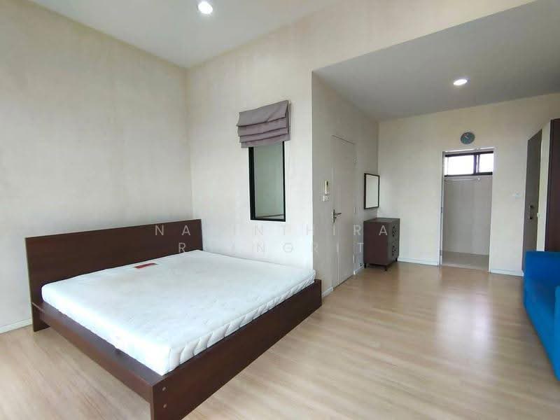 ทาวน์เฮ้าส์ 3-ห้องนอน, กรุงเทพ, บางหว้า, ภาษีเจริญ, กรุงเทพ, 204 ตร.ม., ทาวน์เฮ้าส์ ขาย, โดย Narinthira Roengrit, 500564799 - DDproperty.com