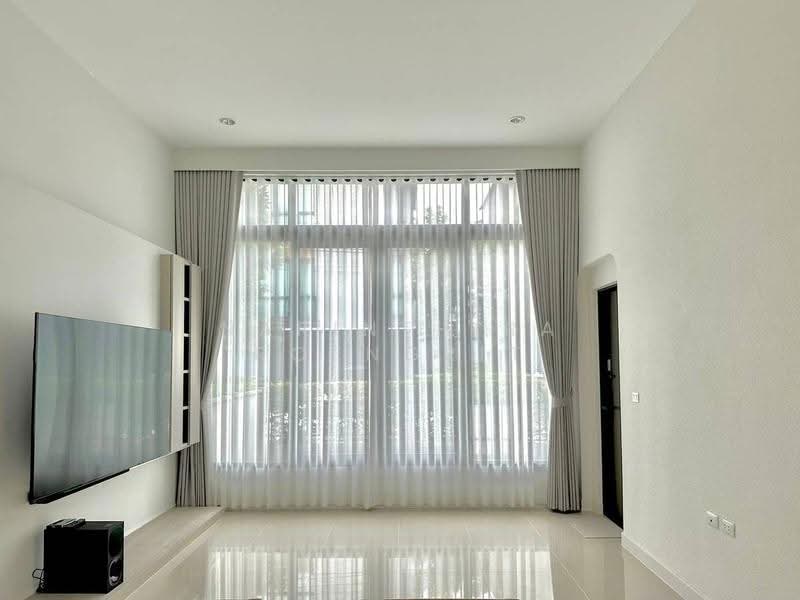Baan Klang Muang The Edition Sukhumvit-Onnut, bangkok, Soi On Nut, Prawet, Bangkok, 3 Bedrooms, 153 sqm, Semi-Detached House (Twin House) For Sale, by Narinthira Roengrit, 500564824 - DDproperty.com