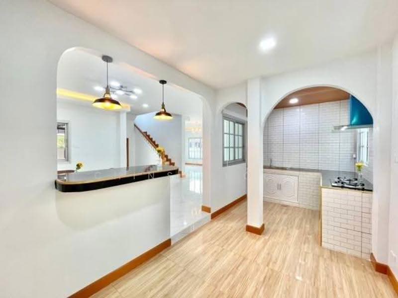 4-BR House, Bangkok, Saen Sab, Min Buri, Bangkok, 4 Bedrooms, 325 sqm, Single Detached House For Sale, by Tarit Chinsomboon, 500564825 - DDproperty.com