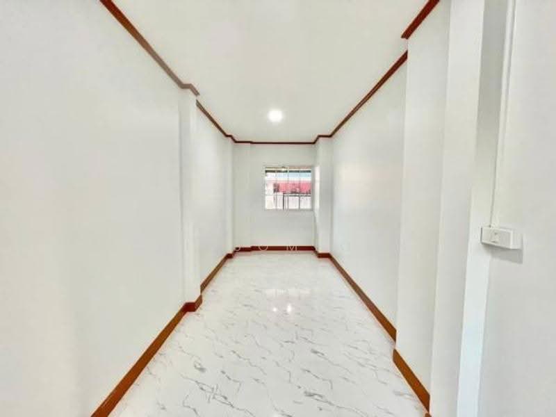 4-BR House, Bangkok, Saen Sab, Min Buri, Bangkok, 4 Bedrooms, 325 sqm, Single Detached House For Sale, by Tarit Chinsomboon, 500564825 - DDproperty.com