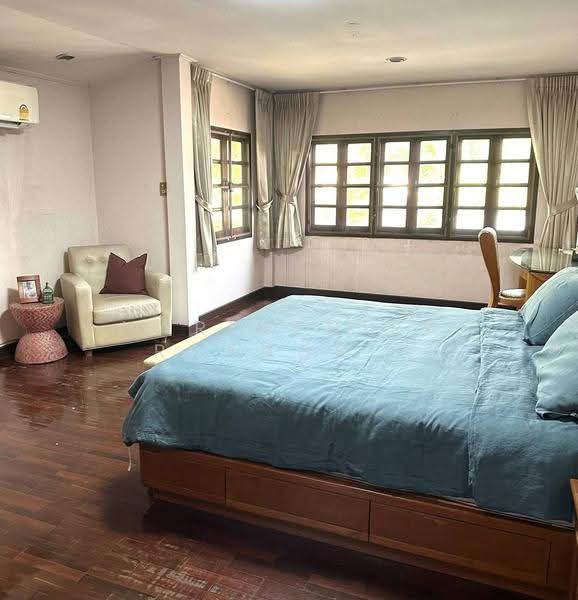Sammakon Ramkhamhaeng, Bangkok, Ramkhamhaeng Road, Saphan Sung, Bangkok, 4 Bedrooms, 250 sqm, Single Detached House For Sale, by Narinthira Roengrit, 500564828 - DDproperty.com