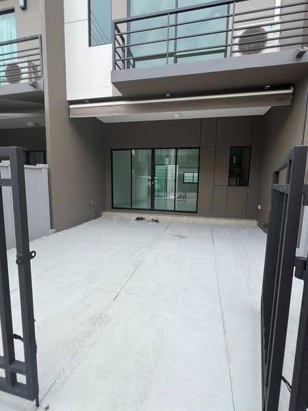 Baan Klang Muang Ramintra : บ้านกลางเมือง รามอินทรา, กรุงเทพ, ซอยกาญจนาภิเษก 6/1, ท่าแร้ง, บางเขน, กรุงเทพ, 145 ตร.ม., ทาวน์เฮ้าส์ ขาย, โดย Tarit Chinsomboon, 500564834 - DDproperty.com