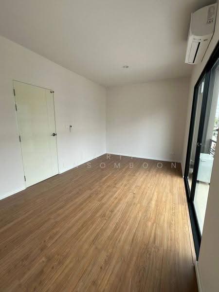 Baan Klang Muang Ramintra, Bangkok, Soi Kanchanaphisek 6/1, Tha Rang, Bang Khen, Bangkok, 3 Bedrooms, 145 sqm, Townhouse For Sale, by Tarit Chinsomboon, 500564834 - DDproperty.com