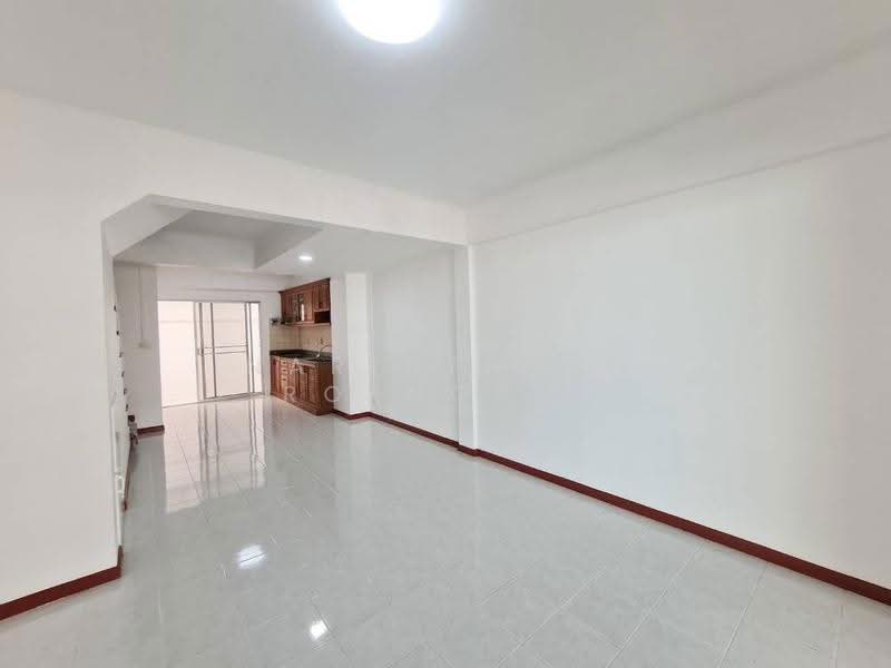 undefined, Bangkok, Chan Kasem, Chatuchak, Bangkok, 4 Bedrooms, 325 sqm, Townhouse For Sale, by Narinthira Roengrit, 500564874 - DDproperty.com