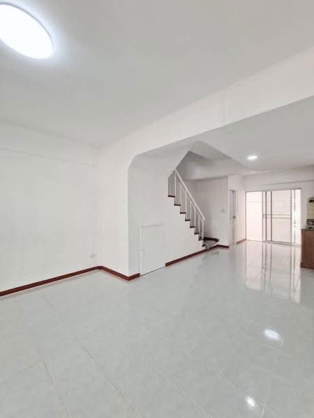 undefined, Bangkok, Chan Kasem, Chatuchak, Bangkok, 4 Bedrooms, 325 sqm, Townhouse For Sale, by Narinthira Roengrit, 500564874 - DDproperty.com