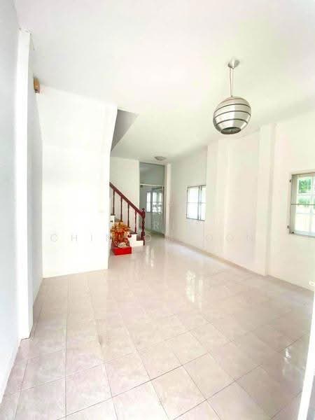 4-BR Townhouse, Bangkok, Lat Phrao, Bangkok, 4 Bedrooms, 325 sqm, Townhouse For Sale, by Tarit Chinsomboon, 500564885 - DDproperty.com