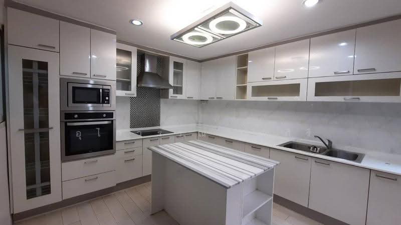 Nawarathorn Ville Pattanakarn 44, Bangkok, Suan Luang, Bangkok, 5 Bedrooms, 300 sqm, Townhouse For Rent, by Ulaiwan Boonsiri, 500564909 - DDproperty.com