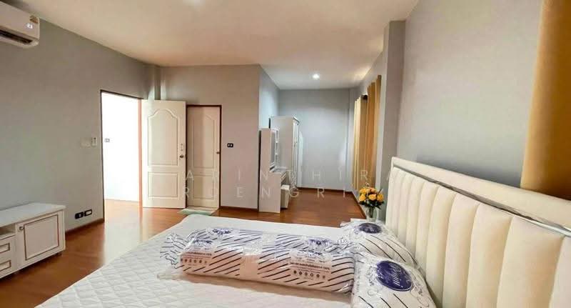 Baan Lalin The Young Executive Onnut-Wongwaen-Suwannabhumi, Bangkok, Chaloem Phrakiat Rama 9 Road, Dok Mai, Prawet, Bangkok, 3 Bedrooms, 140 sqm, Single Detached House For Rent, by Narinthira Roengrit, 500564988 - DDproperty.com