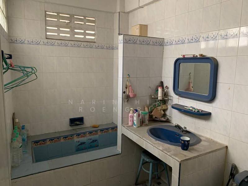4-BR Townhouse, Bangkok, Bang Sue, Bangkok, 4 Bedrooms, 220 sqm, Townhouse For Sale, by Narinthira Roengrit, 500565003 - DDproperty.com
