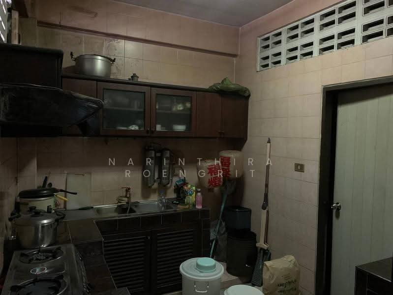 ทาวน์เฮ้าส์ 4-ห้องนอน, กรุงเทพ, บางซื่อ, กรุงเทพ, 220 ตร.ม., ทาวน์เฮ้าส์ ขาย, โดย Narinthira Roengrit, 500565003 - DDproperty.com