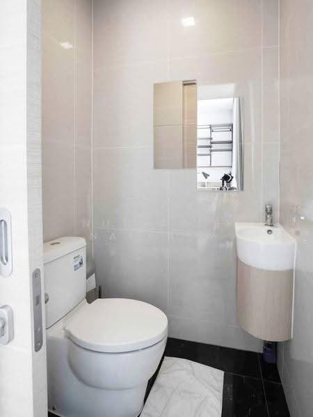 Park Origin Phrom Phong (Park 24), Bangkok, 68 Soi Sukhumvit 24, Khong Tan, Khlong Toei, Bangkok, 1 Bedroom, 30 sqm, Condo For Rent, by Nutnaree Nakkaew, 500565017 - DDproperty.com