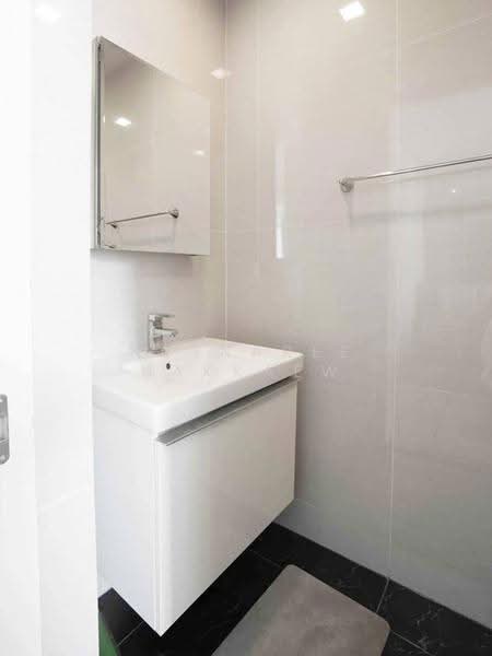 Park Origin Phrom Phong (Park 24), Bangkok, 68 Soi Sukhumvit 24, Khong Tan, Khlong Toei, Bangkok, 1 Bedroom, 30 sqm, Condo For Rent, by Nutnaree Nakkaew, 500565017 - DDproperty.com