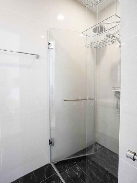Park Origin Phrom Phong (Park 24), Bangkok, 68 Soi Sukhumvit 24, Khong Tan, Khlong Toei, Bangkok, 1 Bedroom, 30 sqm, Condo For Rent, by Nutnaree Nakkaew, 500565017 - DDproperty.com