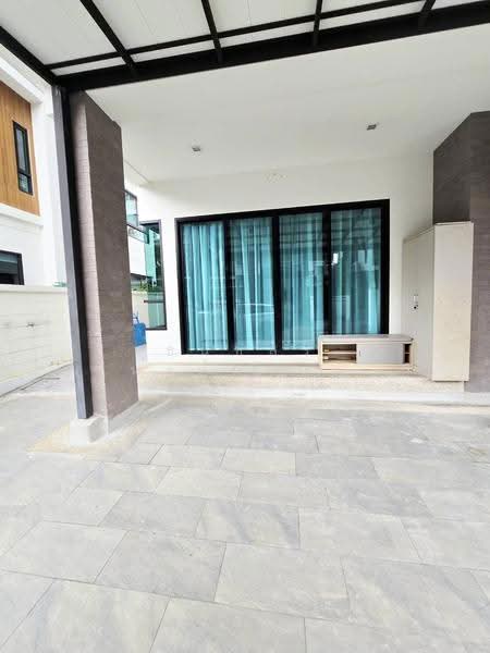 Supalai Essence Suanluang, Bangkok, Prawet, Bangkok, 4 Bedrooms, 380 sqm, Single Detached House For Rent, by Thanatsorn Hongmanop, 500565097 - DDproperty.com