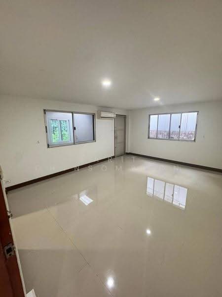 5-BR House, Bangkok, Suan Luang, Bangkok, 5 Bedrooms, 250 sqm, Single Detached House For Sale, by Tarit Chinsomboon, 500565115 - DDproperty.com