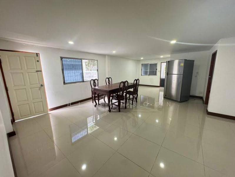 5-BR House, Bangkok, Suan Luang, Bangkok, 5 Bedrooms, 250 sqm, Single Detached House For Sale, by Tarit Chinsomboon, 500565115 - DDproperty.com