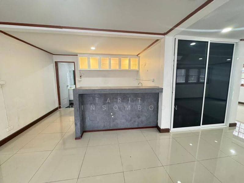 บ้าน 5-ห้องนอน, กรุงเทพ, สวนหลวง, กรุงเทพ, 250 ตร.ม., บ้านเดี่ยว ขาย, โดย Tarit Chinsomboon, 500565115 - DDproperty.com