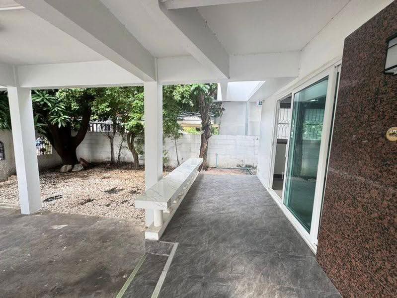 5-BR House, Bangkok, Suan Luang, Bangkok, 5 Bedrooms, 250 sqm, Single Detached House For Sale, by Tarit Chinsomboon, 500565115 - DDproperty.com