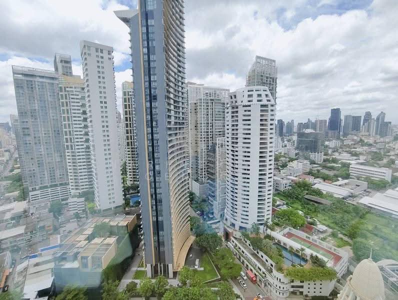 President Park Sukhumvit 24, Bangkok, 99 Sukhumvit 24 Alley, Khlongtoei Nua, Watthana, Bangkok, 3 Bedrooms, 260 sqm, Condo For Rent, by Narinthira Roengrit, 500565145 - DDproperty.com