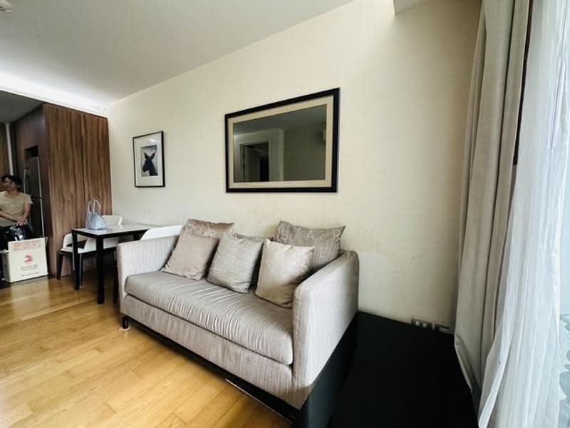 Via 31, Bangkok, Soi Sukhumvit 31, Khlong Tan Nua, Watthana, Bangkok, 1 Bedroom, 46 sqm, Condo For Rent, by Apissara Issareeya, 500565174 - DDproperty.com
