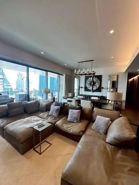 Tela Thonglor 13, Bangkok, 233 Soi Sukhumvit 55, Sukhumvit Road, Khlong Tan Nua, Watthana, Bangkok, 4 Bedrooms, 310 sqm, Condo For Rent, by Marcella Contini, 500565179 - DDproperty.com