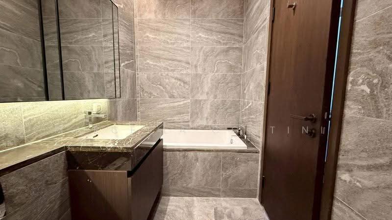 The Esse Sukhumvit 36, Bangkok, Soi Sukhumvit 36, Sukhumvit Road, Phra Kanong, Khlong Toei, Bangkok, 1 Bedroom, 43 sqm, Condo For Rent, by Marcella Contini, 500565186 - DDproperty.com