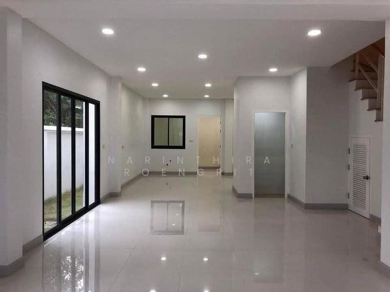 ทาวน์เฮ้าส์ 3-ห้องนอน, กรุงเทพ, บางชัน, คลองสามวา, กรุงเทพ, 156 ตร.ม., ทาวน์เฮ้าส์ ขาย, โดย Narinthira Roengrit, 500565254 - DDproperty.com
