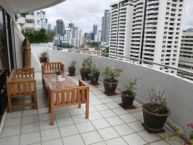 Supalai Place Sukhumvit 39, Bangkok, 175-179 Soi Sukhumvit 39 Sukhumvit Road, Khlong Tan Nua, Watthana, Bangkok, 2 Bedrooms, 142 sqm, Condo For Sale, by Tarit Chinsomboon, 500565260 - DDproperty.com